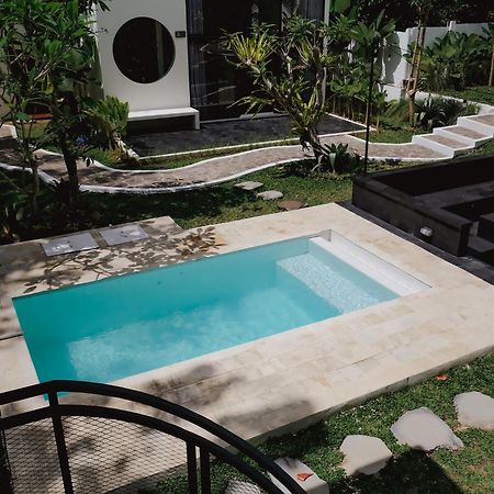 The Volter Yogyakarta Villa Ngingas Exterior photo